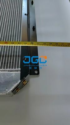 قطعات ماشین آلات مهندسی قطعات بیل مکانیکی رادیاتور مخزن آب EC210