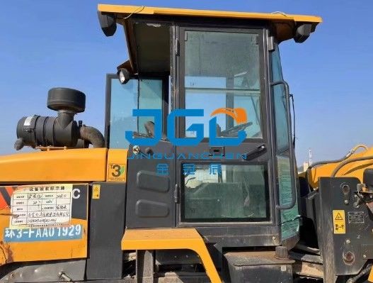 LG820C سمت جلوی در چپ بالا و پایین سمت راست برای فشار دادن پنجره به عقب شیشه سفت شده