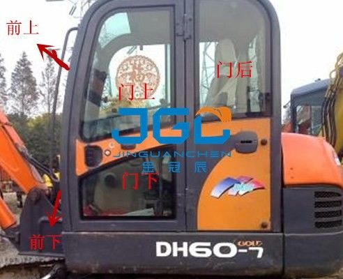 DH60-7 بیل مکانیکی جلو بافل عقب درب چپ و راست پنجره سقفی بالا و پایین شیشه جلو