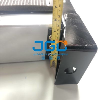 لوازم جانبی بیل مکانیکی 230 قطعات ماشین آلات مهندسی رادیاتور مخزن آب