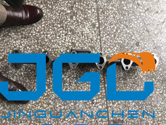 کیفیت بالا D7d EC240 قطعات موتور دیزل Deutz لوله خروجی 04256168