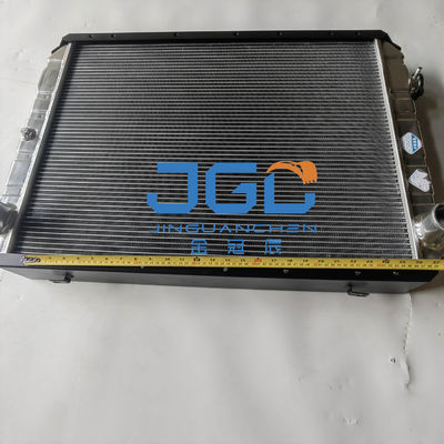 لوازم جانبی حفاری EX120-1 مخزن آب رادیاتور 4243414 قطعات ماشین آلات ساختمانی