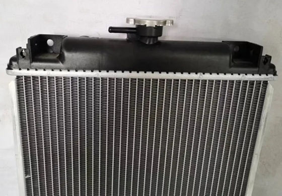 رادیاتور مخزن آب Assy RA221-42300 برای کوباتا U15 U17 U15-3 U17-3 حفاری