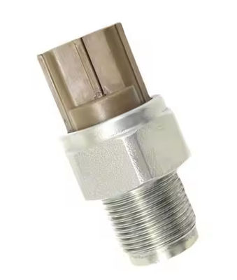 سنسور فشار سوخت ریل مشترک بیل مکانیکی SK200-8 با موتور 4HK1 6HK1 شماره قطعه 4990006131 499000-6131 4332040